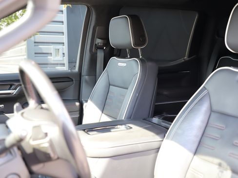 Used 2022 GMC Sierra 1500 AT4X AWD/4WD image 19