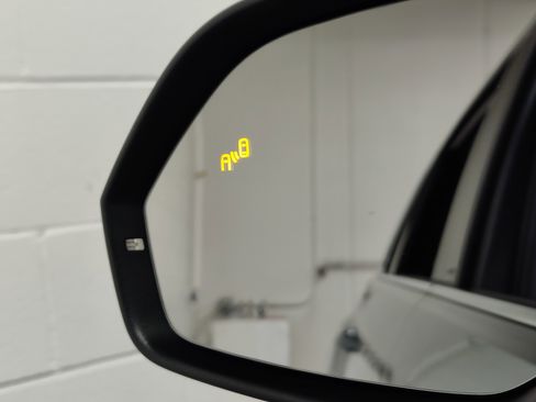 Certified 2023 Volkswagen Atlas Cross Sport SEL image 10