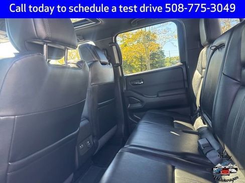 Used 2022 Nissan Frontier PRO-4X w/ Pro-4X Premium Package image 14