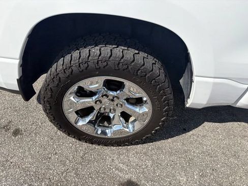 Used 2022 RAM 1500 Big Horn AWD/4WD image 6