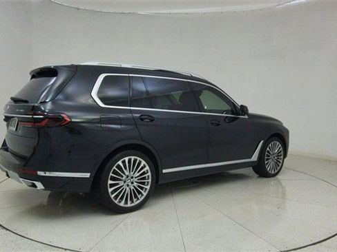 Used 2025 BMW X7 xDrive40i w/ Executive Package image 75