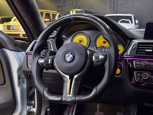 Used 2018 BMW M4 Coupe RWD image 19