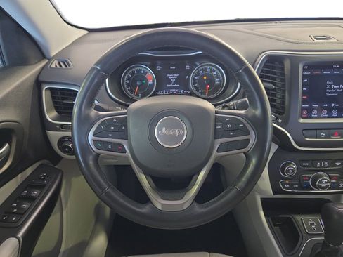Used 2021 Jeep Cherokee Latitude Lux w/ Comfort/Convenience Group FWD image 22