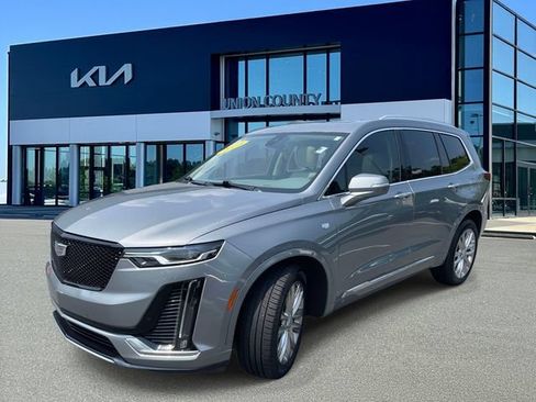 Used 2023 Cadillac XT6 Premium Luxury FWD image 7