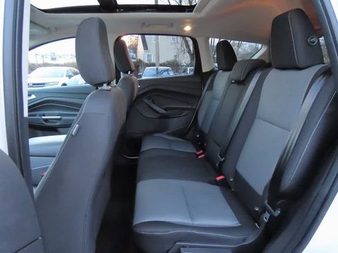 Used 2018 Ford Escape SE image 14