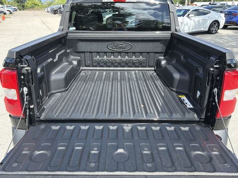 Used 2025 Ford Maverick XLT FWD image 6