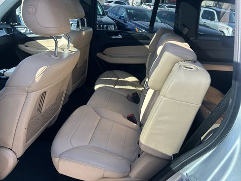 Used 2017 Mercedes-Benz GLS 450 4MATIC image 12
