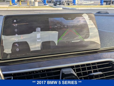 Used 2017 BMW 530i xDrive image 25