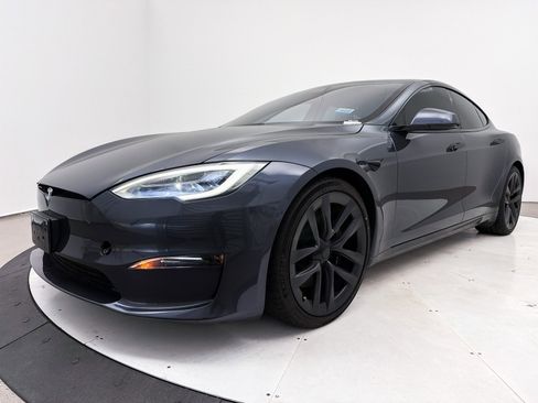 Used 2021 Tesla Model S Plaid image 12