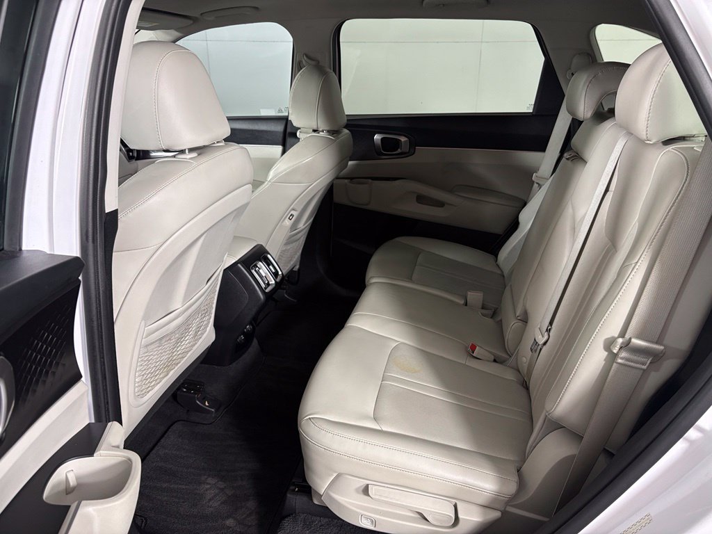 Used 2022 Kia Sorento S w/ Panoramic Sunroof Package FWD image 40