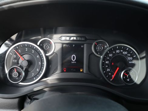 New 2026 RAM 1500 Express AWD/4WD image 4