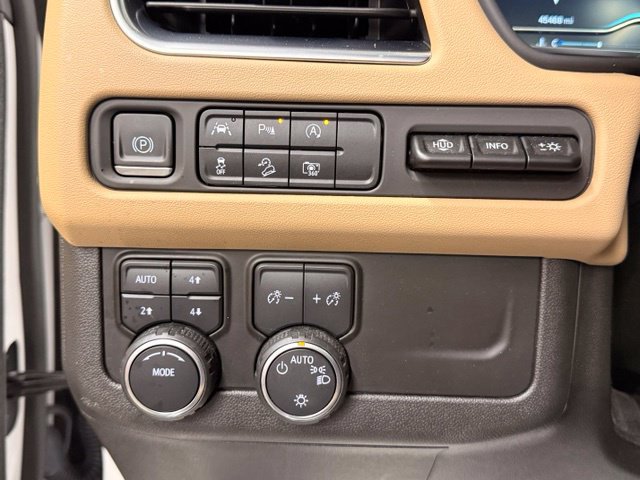 Used 2023 Chevrolet Tahoe Premier w/ Premium Package 2 AWD/4WD image 16