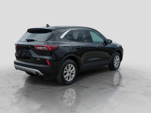 Certified 2023 Ford Escape Active AWD/4WD image 8