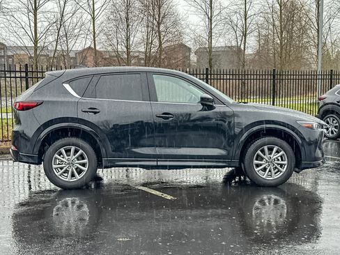 Used 2025 MAZDA CX-5 AWD 2.5 S w/ Preferred Package image 2