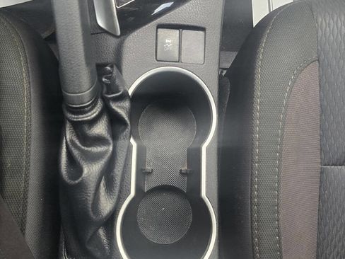 Used 2018 Toyota Corolla LE image 32