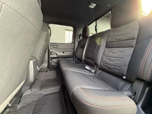 Used 2024 Nissan Frontier PRO-4X w/ Off-Road Protection Package image 37