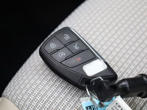 Used 2023 Buick Envision Preferred image 32