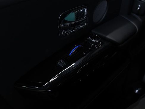 Used 2026 Rolls-Royce Phantom Sedan image 39