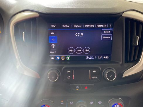 Used 2024 GMC Terrain SLT FWD image 47