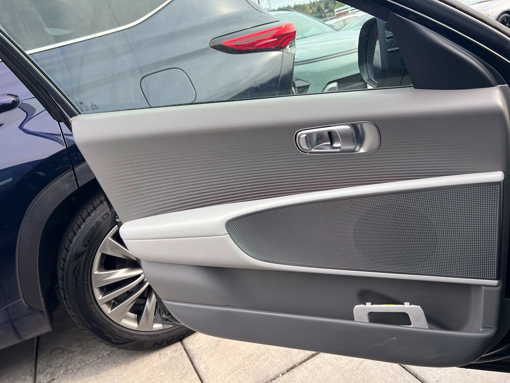 Used 2023 Hyundai Ioniq 6 SEL RWD image 18
