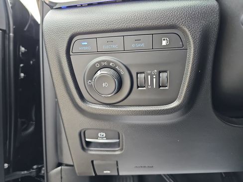 Used 2022 Jeep Grand Cherokee Summit image 31