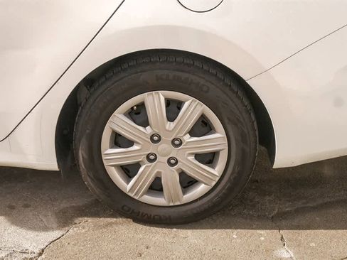 Used 2023 Kia Rio LX image 6