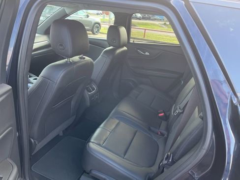 Used 2020 Chevrolet Blazer LT w/ Sound & Technology Package AWD/4WD image 12