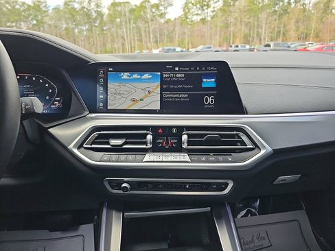 Used 2022 BMW X5 xDrive40i w/ Premium Package image 22