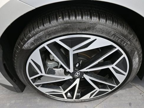 Used 2024 Hyundai Ioniq 6 SEL image 14