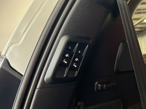 Used 2023 Lexus GX 460 Premium image 55