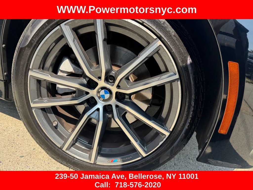 Used 2019 BMW 330i xDrive Sedan w/ Driving Assistance Package AWD/4WD image 18