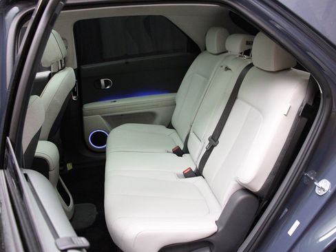 Used 2024 Hyundai Ioniq 5 Limited image 34