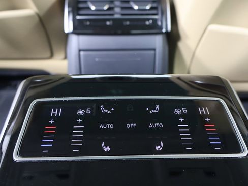 Used 2019 Audi A8 L 3.0T image 31