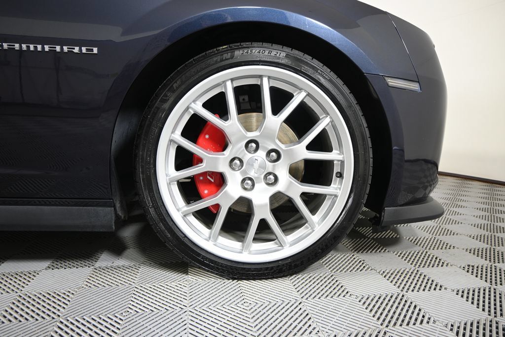 Used 2013 Chevrolet Camaro LT w/ Dusk Special Edition RWD image 11