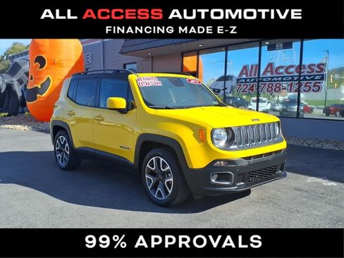 Used 2016 Jeep Renegade Latitude image 2
