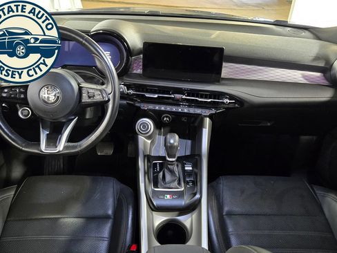 Used 2024 Alfa Romeo Tonale Ti w/ Active Assist Package AWD/4WD image 29