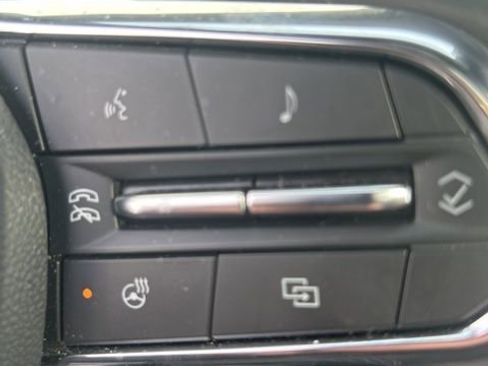 Used 2025 Chevrolet Equinox ACTIV w/ Safety and Technology Package image 17