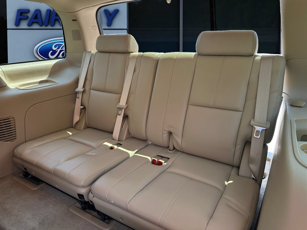 Used 2007 Chevrolet Tahoe LTZ w/ LTZ Preferred Equipment Group RWD image 13