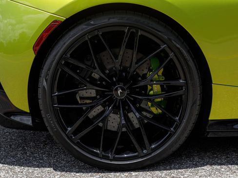 Used 2023 McLaren GT RWD image 16