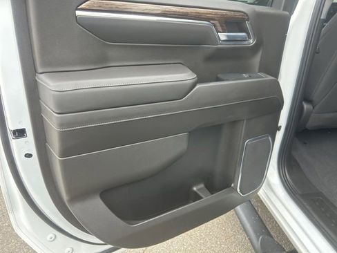 Used 2022 GMC Sierra 1500 Elevation AWD/4WD image 15