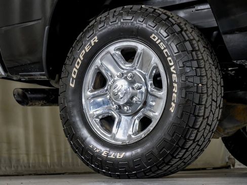 Used 2017 RAM 2500 Tradesman w/ Chrome Appearance Group image 49