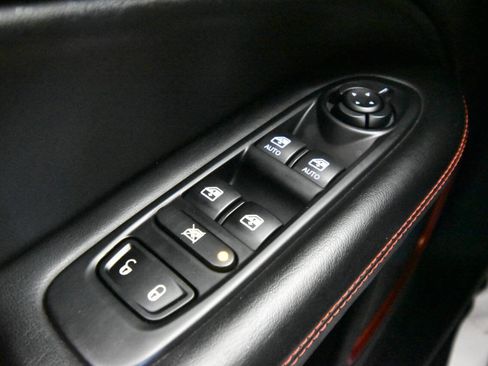 Used 2018 Jeep Compass Trailhawk w/ Leather Interior Group image 30