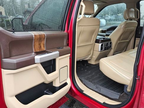 Used 2018 Ford F150 Lariat w/ Equipment Group 502A Luxury image 14