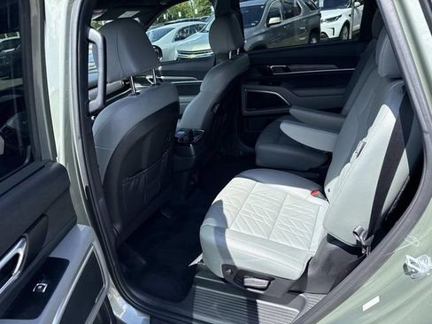 Used 2024 Kia Telluride EX X-Line AWD/4WD image 17