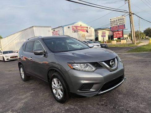 Used 2015 Nissan Rogue SV FWD image 3