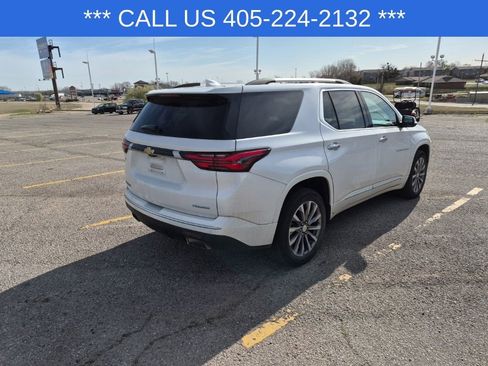 Used 2023 Chevrolet Traverse Premier image 13