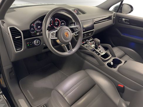 Used 2019 Porsche Cayenne AWD/4WD image 4