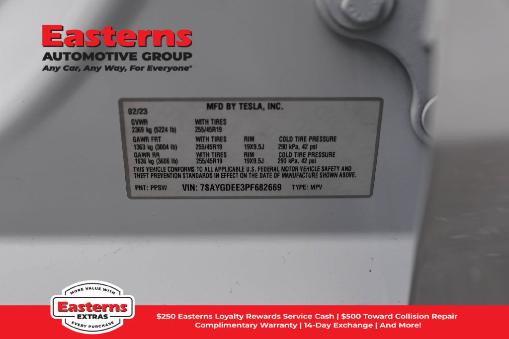 Used 2023 Tesla Model Y Long Range AWD/4WD image 32