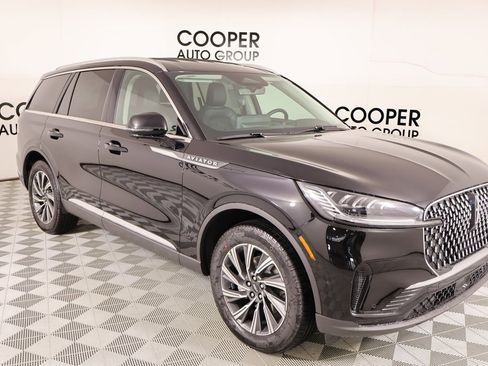 New 2026 Lincoln Aviator AWD image 1