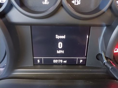 Used 2020 Chevrolet Silverado 1500 Custom Trail Boss w/ Custom Convenience Package image 31